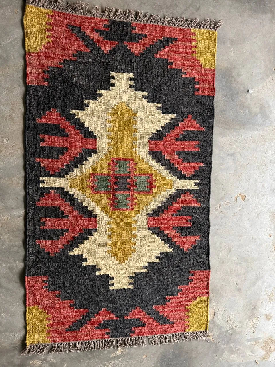 Handwoven Black Southwestern Wool Jute Kilim Rug, Navajo Tribal Flatweave Area Rug, Boho Rustic Handmade Dhurrie Carpet with Fringe