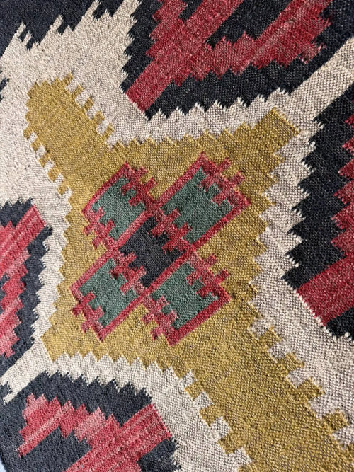 Handwoven Black Southwestern Wool Jute Kilim Rug, Navajo Tribal Flatweave Area Rug, Boho Rustic Handmade Dhurrie Carpet with Fringe