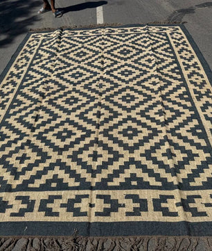 Handwoven Black Beige Aztec Kilim Rug | Handmade Wool Jute Tribal Flatweave Area Rug for Living Room, Bedroom & Farmhouse DecorHandwoven Black Beige Aztec Kilim Rug | Handmade Wool Jute Tribal Flatweave Area Rug for Living Room, Bedroom & Farmhouse Decor