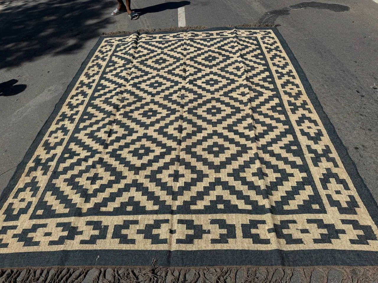 Handwoven Black Beige Aztec Kilim Rug | Handmade Wool Jute Tribal Flatweave Area Rug for Living Room, Bedroom & Farmhouse DecorHandwoven Black Beige Aztec Kilim Rug | Handmade Wool Jute Tribal Flatweave Area Rug for Living Room, Bedroom & Farmhouse Decor