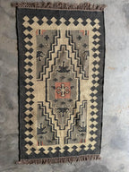 Handwoven Southwestern Wool Jute Kilim Rug, Tribal Medallion Flatweave Area Rug, Handmade Boho Dhurrie Carpet with Fringe for Living Room