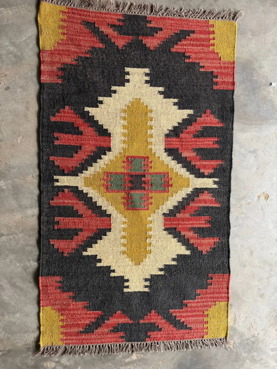 Handwoven Black Southwestern Wool Jute Kilim Rug, Navajo Tribal Flatweave Area Rug, Boho Rustic Handmade Dhurrie Carpet with Fringe