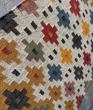 Handwoven Multicolor Wool Jute Kilim Rug, Boho Tribal Area Rug, Handmade Flatweave Dhurrie Carpet, Southwestern Geometric Rug with Fringe
