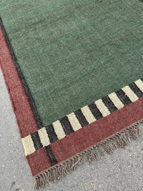 Handwoven Olive Green Wool Jute Kilim Rug, Handmade Flatweave Area Rug, Rustic Boho Dhurrie Carpet, Minimalist Natural Fiber Rug with Fringe