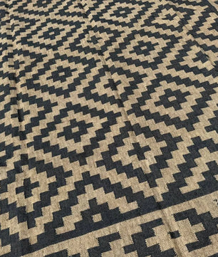 Handwoven Black Beige Aztec Kilim Rug | Handmade Wool Jute Tribal Flatweave Area Rug for Living Room, Bedroom & Farmhouse DecorHandwoven Black Beige Aztec Kilim Rug | Handmade Wool Jute Tribal Flatweave Area Rug for Living Room, Bedroom & Farmhouse Decor