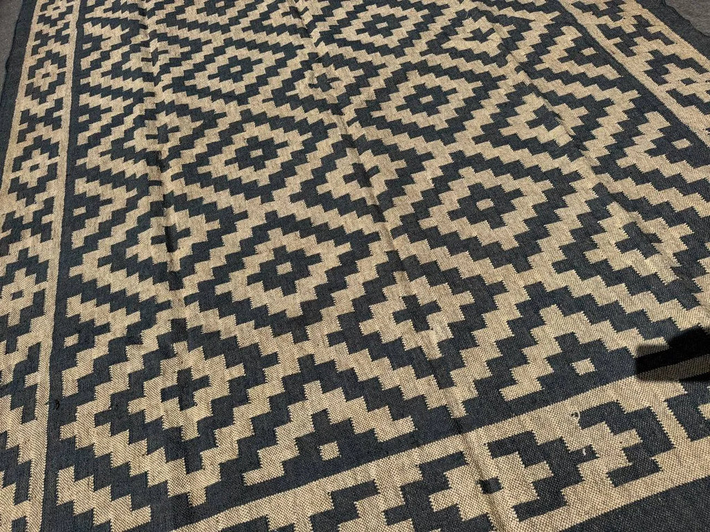 Handwoven Black Beige Aztec Kilim Rug | Handmade Wool Jute Tribal Flatweave Area Rug for Living Room, Bedroom & Farmhouse Decor
