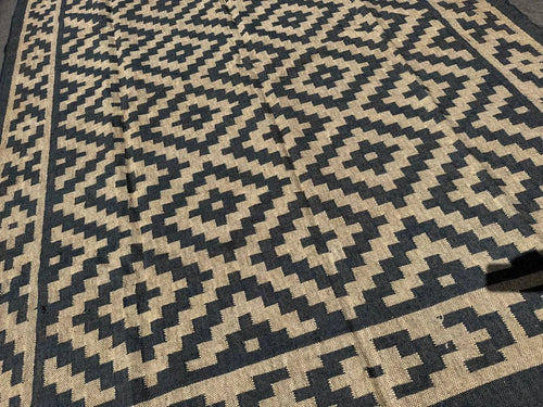 Handwoven Black Beige Aztec Kilim Rug | Handmade Wool Jute Tribal Flatweave Area Rug for Living Room, Bedroom & Farmhouse Decor