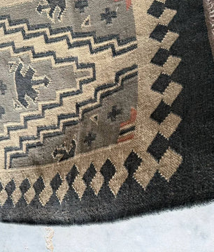 Handwoven Southwestern Wool Jute Kilim Rug, Tribal Medallion Flatweave Area Rug, Handmade Boho Dhurrie Carpet with Fringe for Living Room