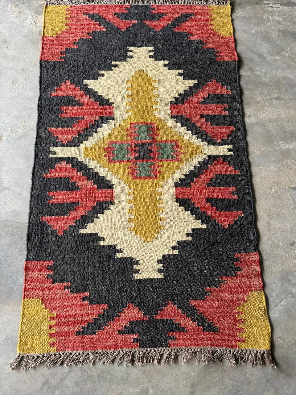 Handwoven Black Southwestern Wool Jute Kilim Rug, Navajo Tribal Flatweave Area Rug, Boho Rustic Handmade Dhurrie Carpet with Fringe