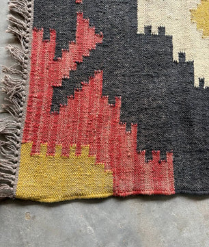 Handwoven Black Southwestern Wool Jute Kilim Rug, Navajo Tribal Flatweave Area Rug, Boho Rustic Handmade Dhurrie Carpet with Fringe