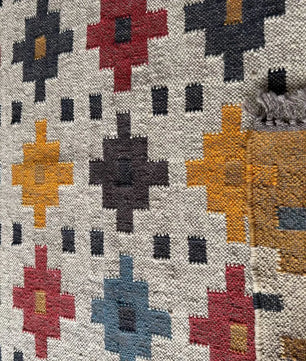 Handwoven Multicolor Wool Jute Kilim Rug, Boho Tribal Area Rug, Handmade Flatweave Dhurrie Carpet, Southwestern Geometric Rug with Fringe