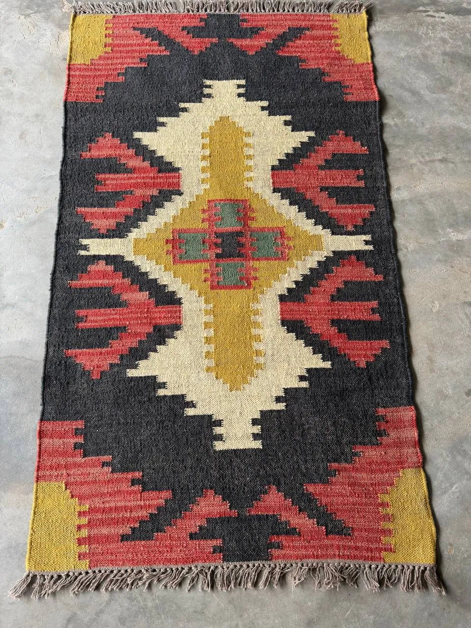 Handwoven Black Southwestern Wool Jute Kilim Rug, Navajo Tribal Flatweave Area Rug, Boho Rustic Handmade Dhurrie Carpet with Fringe