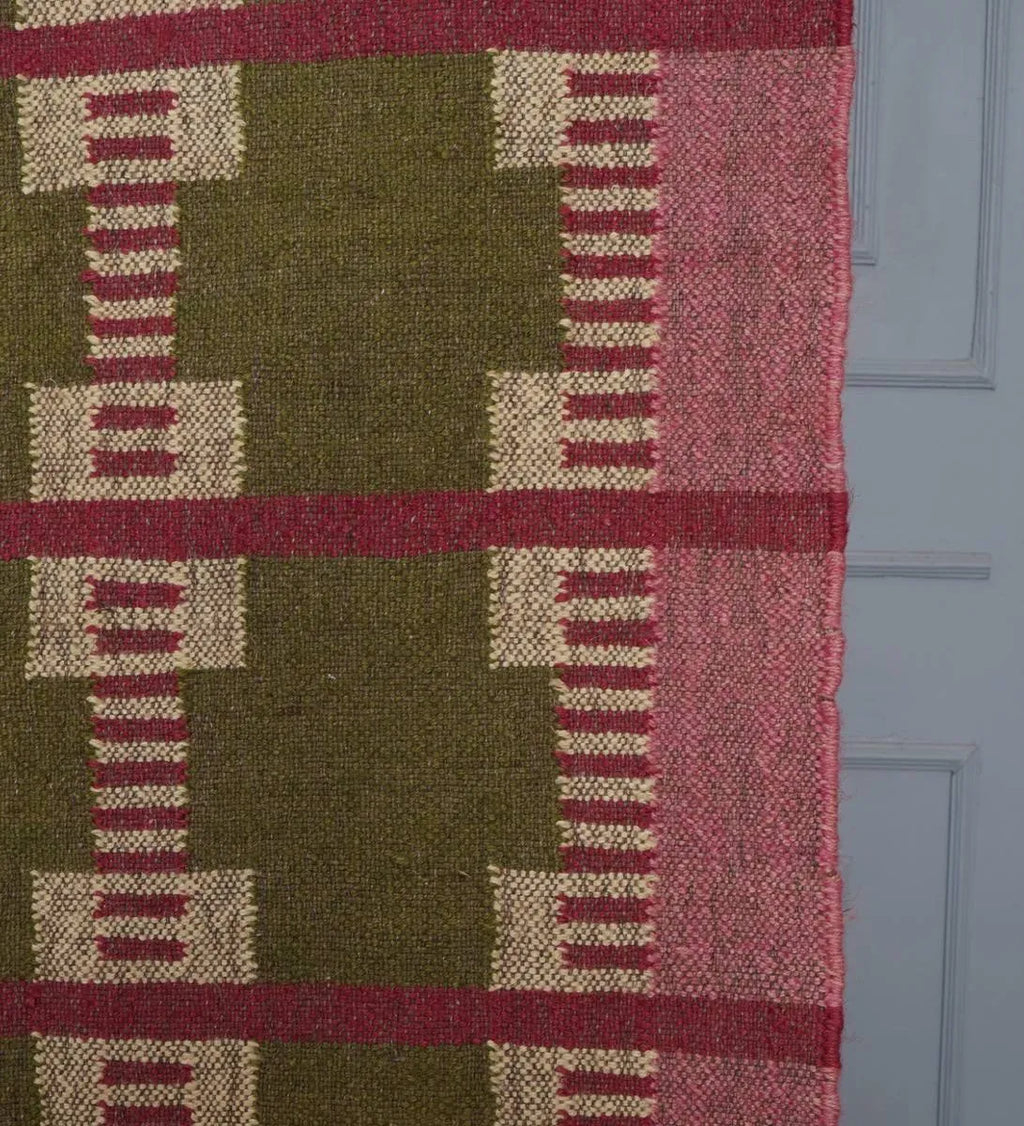 Handwoven Olive Green Wool Jute Kilim Rug | Modern Tribal Flatweave Area Rug with Geometric Grid Pattern for Living Room