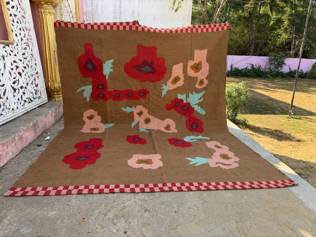 Botanical Folk-Art Kilim Dhurrie – Artisan-Woven Wool & Jute Floral Rug