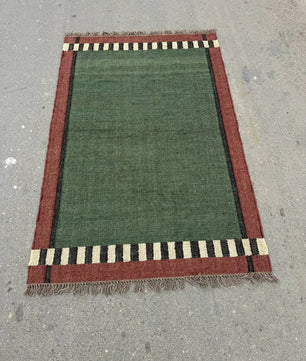 Handwoven Olive Green Wool Jute Kilim Rug, Handmade Flatweave Area Rug, Rustic Boho Dhurrie Carpet, Minimalist Natural Fiber Rug with Fringe