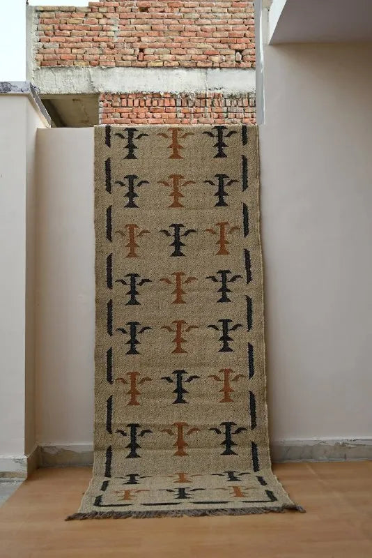 Handmade Beige Kilim Runner – Black & Rust Botanical Motifs