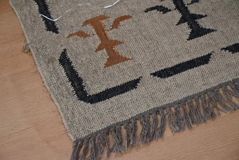 Handmade Beige Kilim Runner – Black & Rust Botanical Motifs