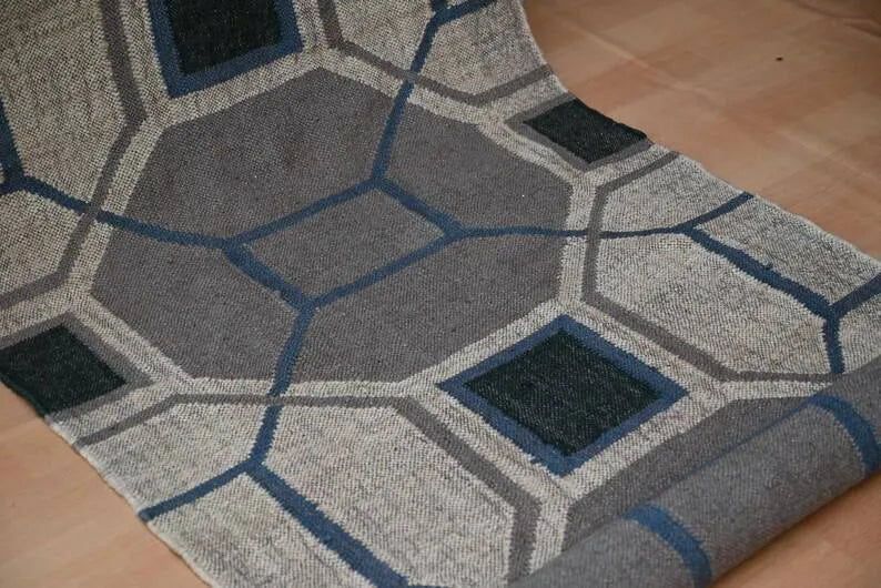 Handmade Neutral Kilim Runner – Octagon & Square Pattern