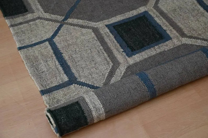 Handmade Neutral Kilim Runner – Octagon & Square Pattern
