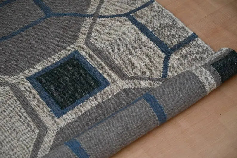 Handmade Neutral Kilim Runner – Octagon & Square Pattern