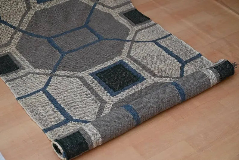 Handmade Neutral Kilim Runner – Octagon & Square Pattern