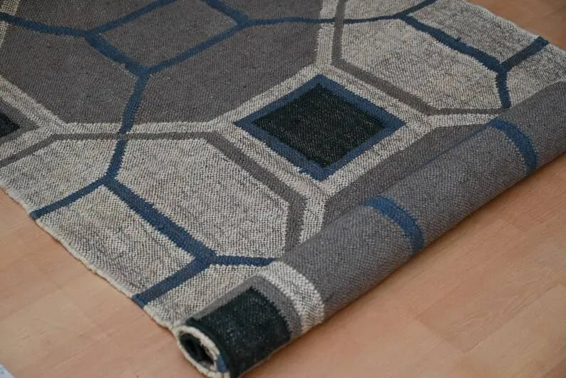 Handmade Neutral Kilim Runner – Octagon & Square Pattern