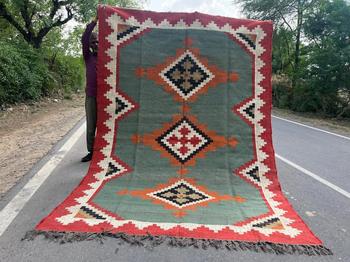Sage and Brick Red Medallion Dhurrie – Artisan-Woven Wool Jute Area Rug