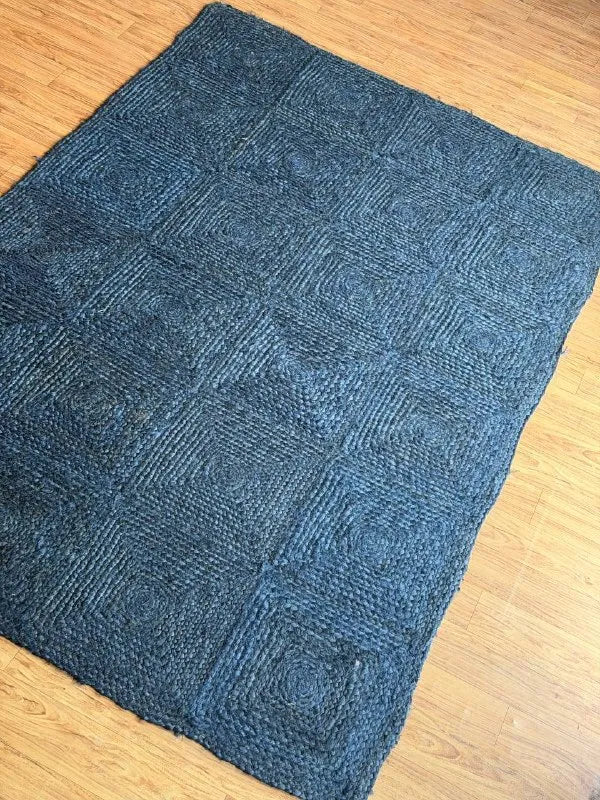 Handgevlegte Chevron Jute-mat – Beige en wit geometriese natuurlike veselmat