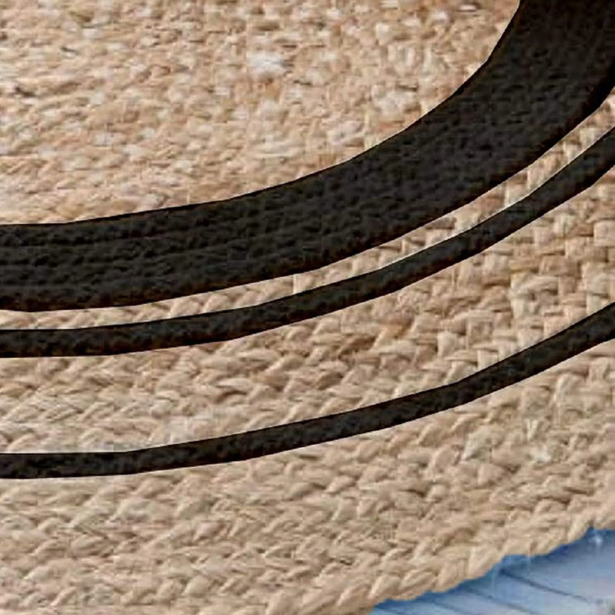Natural Braided Circle Rug with Navy Rings – Artisan-Made Jute Floor Rug