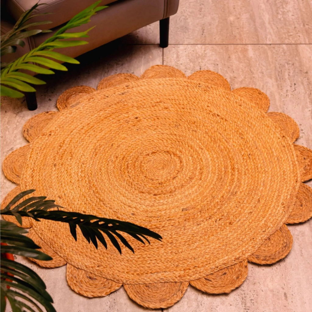 Golden Jute Petal Rug – Hand-Braided Floral Circle Carpet for Natural Interiors