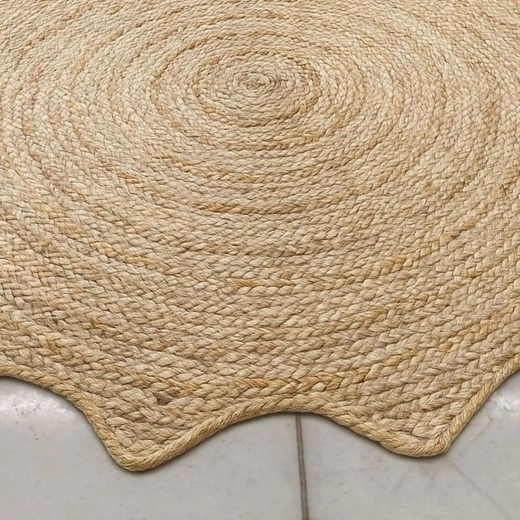 Natural Starburst Jute Carpet – Artisan-Braided Sun-Shaped Floor Rug