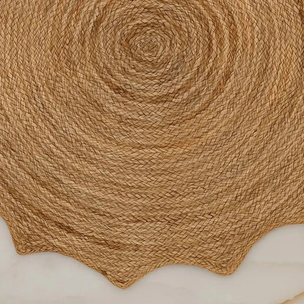 Natural Starburst Jute Carpet – Artisan-Braided Sun-Shaped Floor Rug