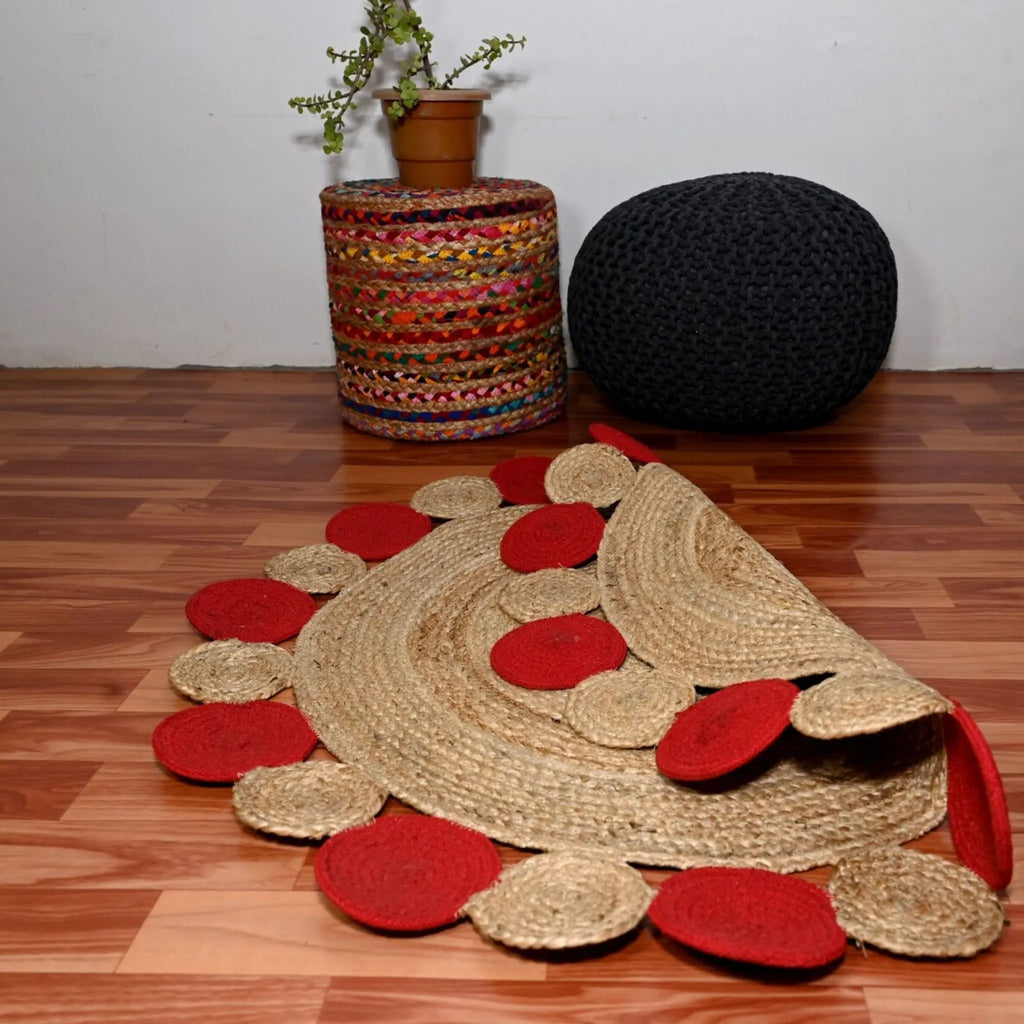 Crimson Pebble Border Jute Carpet – Artisan-Braided Natural Circle Rug