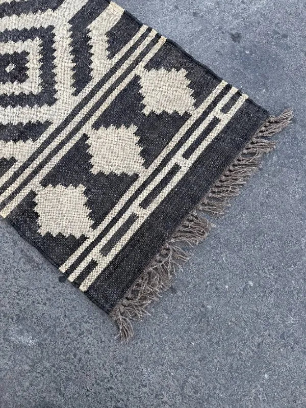 Maroon Volkskuns Kilim Tapytloper – Artisanaal-geweefde Wol Jute Mat, Volgens Maat Gemaak