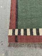 Houtskool Juweelkleurige Kilim Dhurrie – Handgeweefde Wol Jute Pronkmat