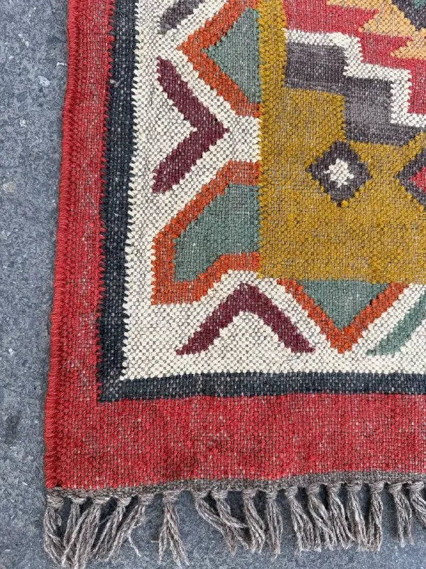 Maroon Volkskuns Kilim Tapytloper – Artisanaal-geweefde Wol Jute Mat, Volgens Maat Gemaak