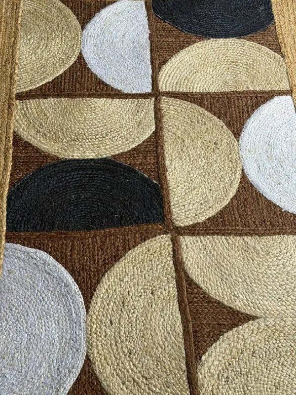 Natural Jute Scallop Rug – Artisan-Braided Abstract Area Carpet