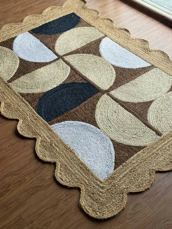 Natural Jute Scallop Rug – Artisan-Braided Abstract Area Carpet