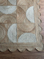 Ivory Scallop-Border Jute Carpet – Artisan-Braided Abstract Rug