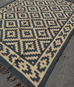 Handwoven Black Beige Aztec Kilim Rug | Handmade Wool Jute Tribal Flatweave Area Rug for Living Room, Bedroom & Farmhouse DecorHandwoven Black Beige Aztec Kilim Rug | Handmade Wool Jute Tribal Flatweave Area Rug for Living Room, Bedroom & Farmhouse Decor