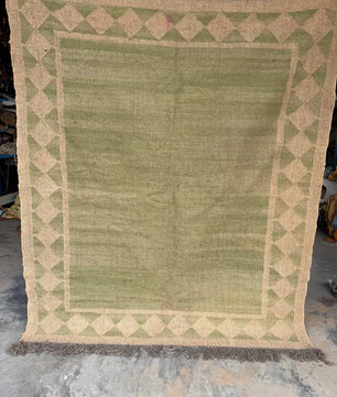 Handwoven Sage Green Wool Jute Kilim Rug, Minimalist Diamond Border Flatweave Area Rug, Handmade Boho Dhurrie Carpet with Fringe