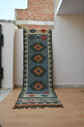 Maroon Volkskuns Kilim Tapytloper – Artisanaal-geweefde Wol Jute Mat, Volgens Maat Gemaak