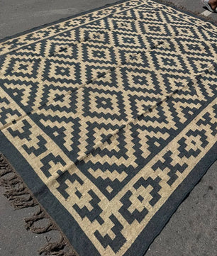 Handwoven Black Beige Aztec Kilim Rug | Handmade Wool Jute Tribal Flatweave Area Rug for Living Room, Bedroom & Farmhouse DecorHandwoven Black Beige Aztec Kilim Rug | Handmade Wool Jute Tribal Flatweave Area Rug for Living Room, Bedroom & Farmhouse Decor