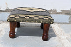 Handgemaakte Houtskool Kilim Voetbank – Geometriese Gestoffeerde Ottoman met Houtpote