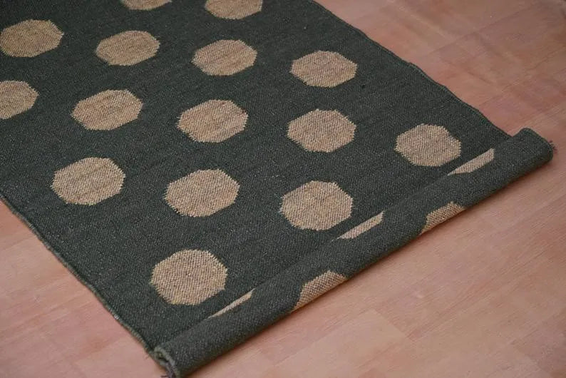 Maroon Volkskuns Kilim Tapytloper – Artisanaal-geweefde Wol Jute Mat, Volgens Maat Gemaak