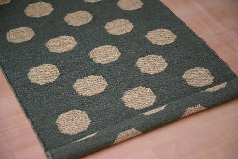 Maroon Volkskuns Kilim Tapytloper – Artisanaal-geweefde Wol Jute Mat, Volgens Maat Gemaak