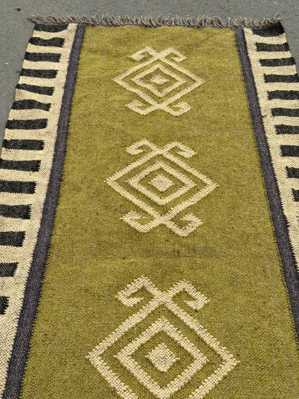 Maroon Volkskuns Kilim Tapytloper – Artisanaal-geweefde Wol Jute Mat, Volgens Maat Gemaak