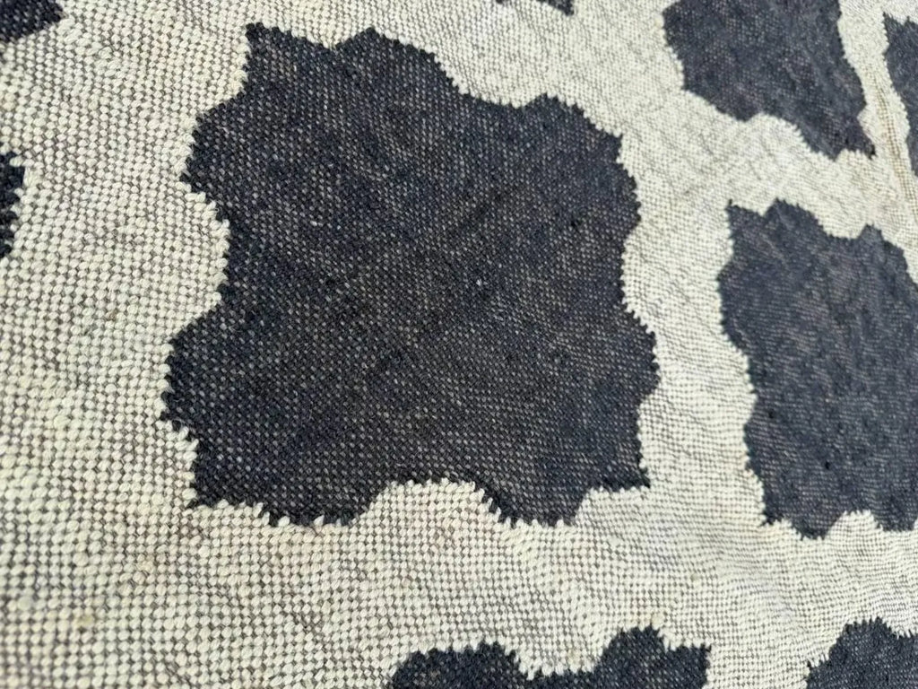 Minimalist Black Ivory Wool Jute Kilim Rug, Handmade Flatweave Area Rug, Scandinavian Farmhouse Carpet, Reversible Natural Fiber Rug