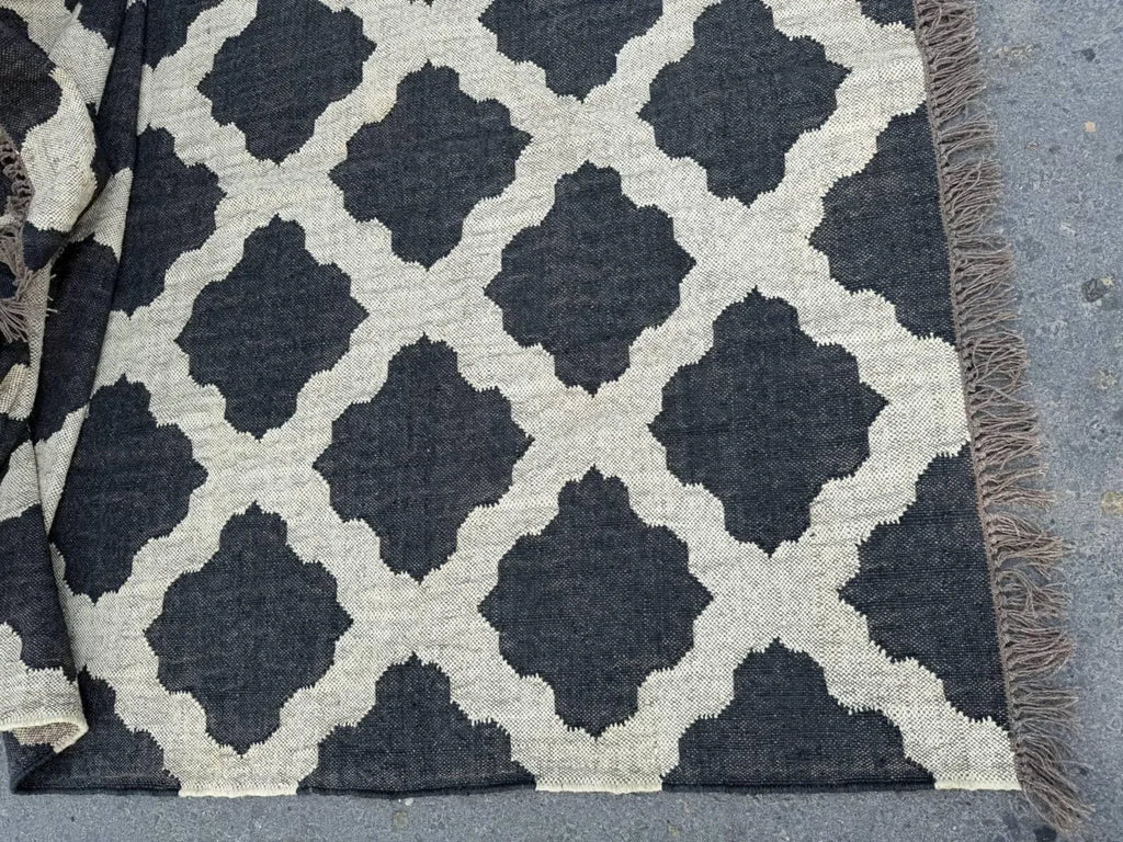 Minimalist Black Ivory Wool Jute Kilim Rug, Handmade Flatweave Area Rug, Scandinavian Farmhouse Carpet, Reversible Natural Fiber Rug