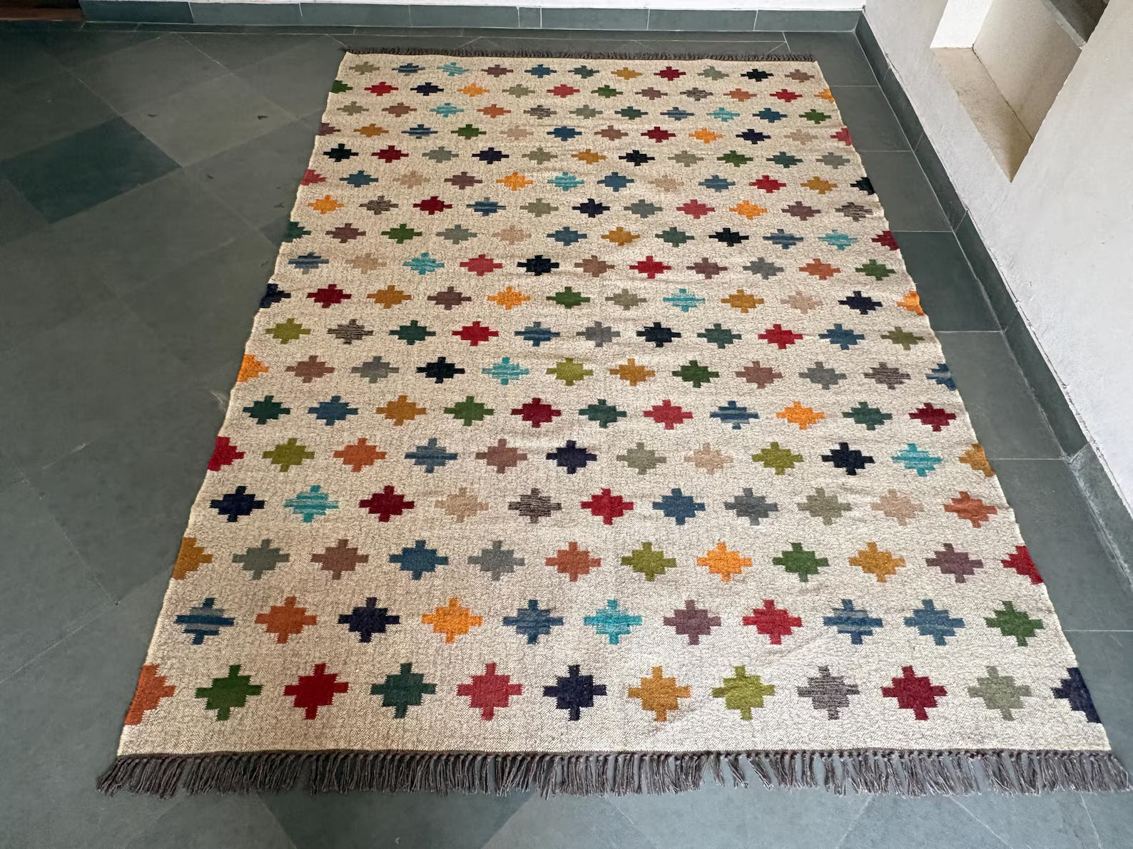 Handwoven Multicolor Wool Jute Kilim Area Rug – Handmade Tribal Flatweave Dhurrie with Geometric Cross Pattern